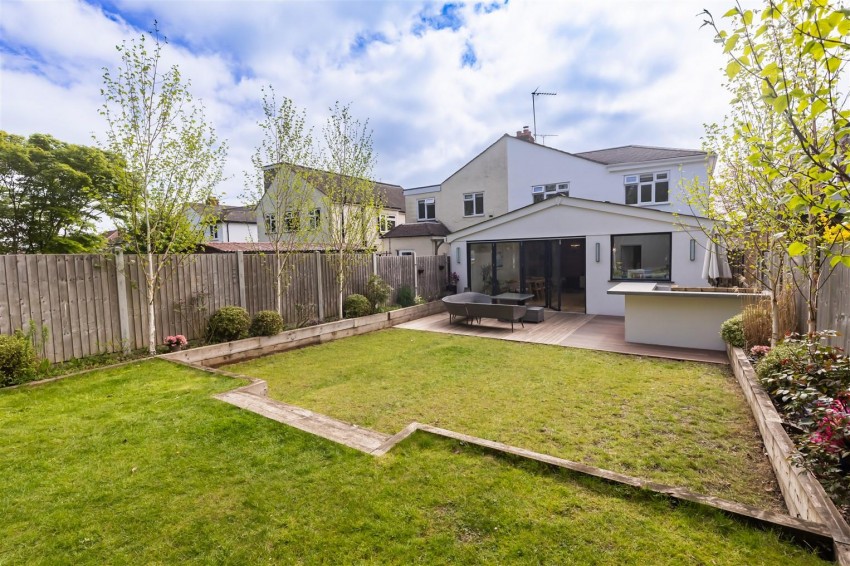 Images for Woodland Way, Theydon Bois, Epping