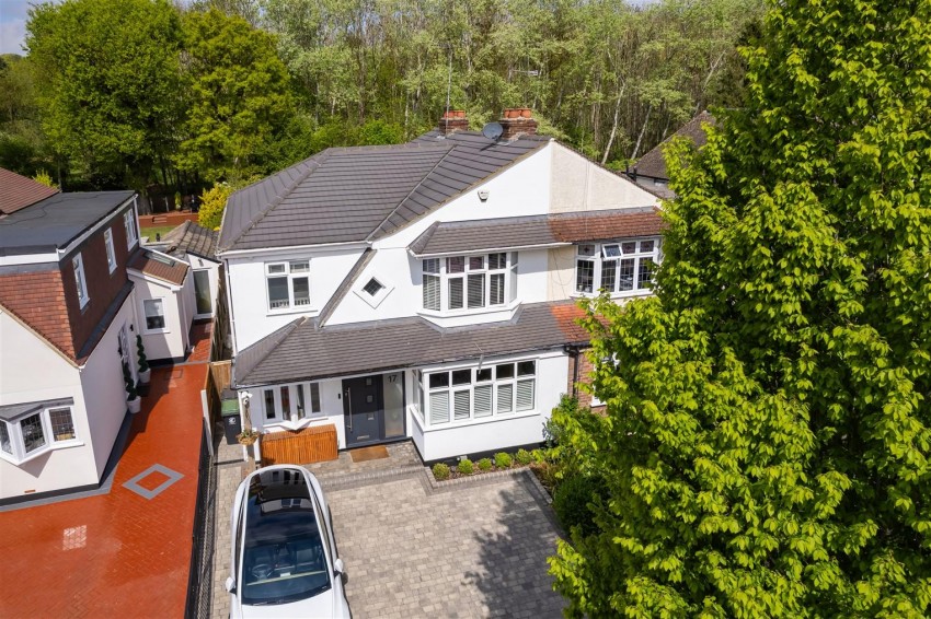 Images for Woodland Way, Theydon Bois, Epping