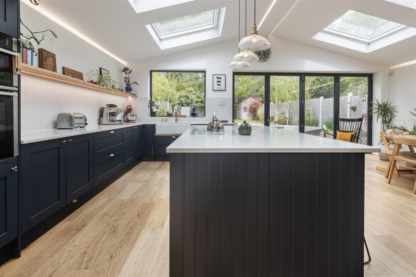 Images for Woodland Way, Theydon Bois, Epping