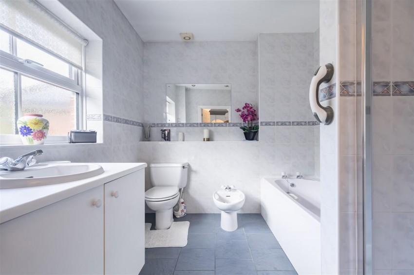 Images for Oakland Place, Buckhurst Hill