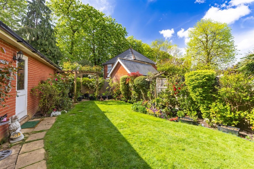 Images for Oakland Place, Buckhurst Hill