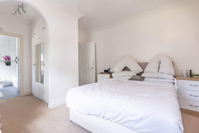 Images for Oakland Place, Buckhurst Hill