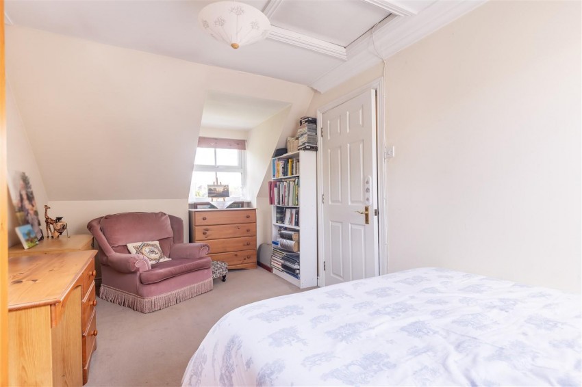 Images for Oakland Place, Buckhurst Hill
