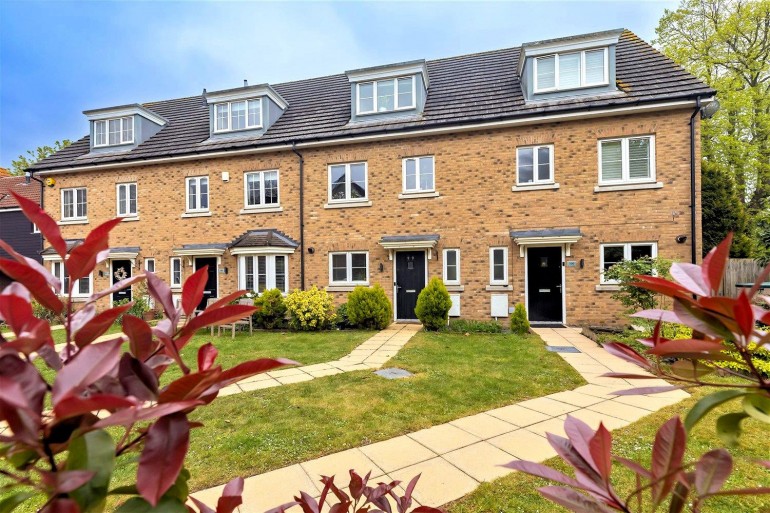 Blenheim Square, North Weald