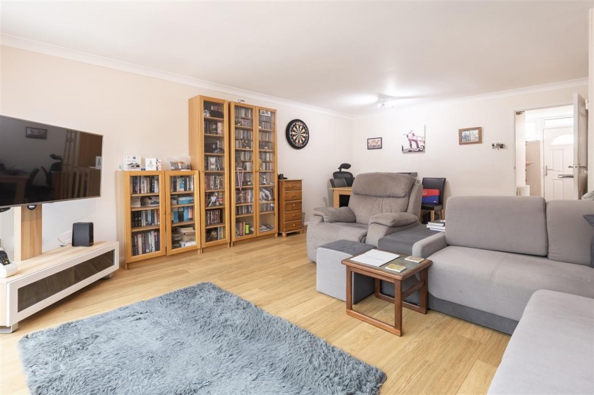Images for Highfield Green, Epping