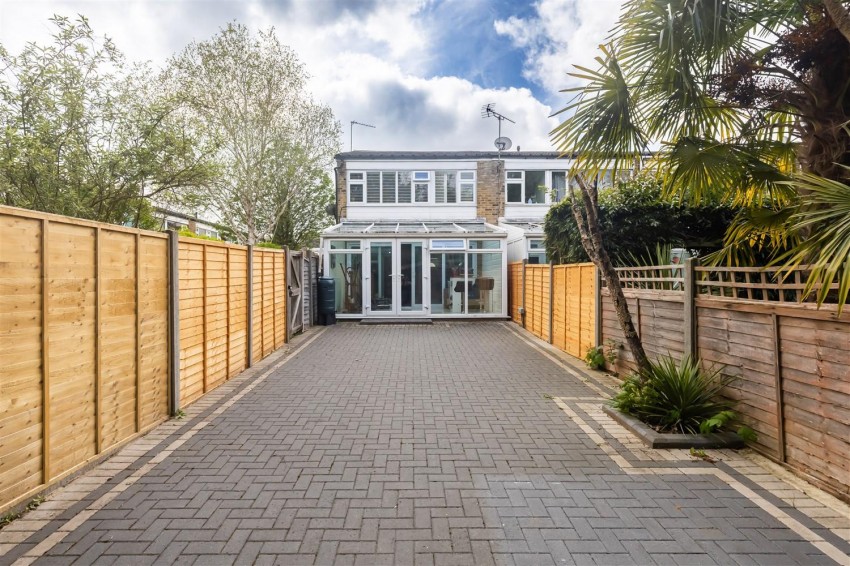 Images for Highfield Green, Epping