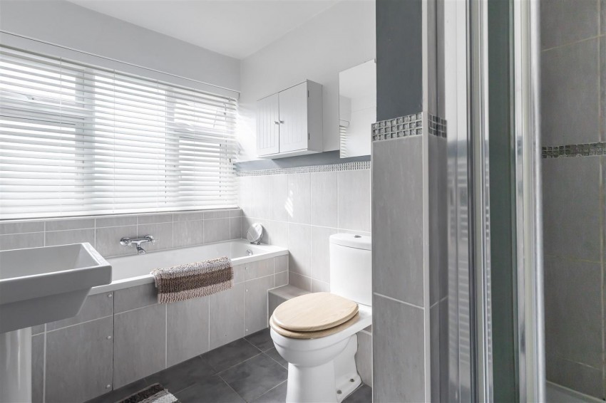 Images for Highfield Green, Epping