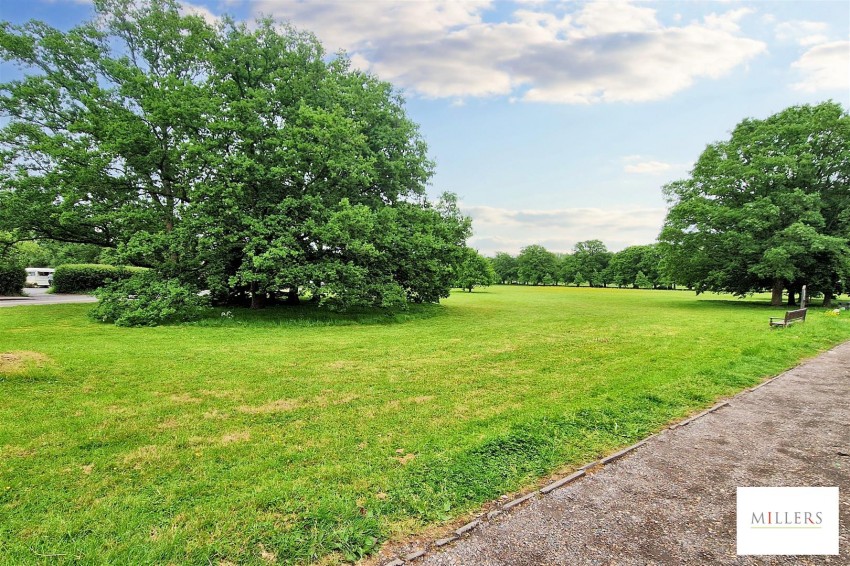 Images for Greenside, Theydon Bois