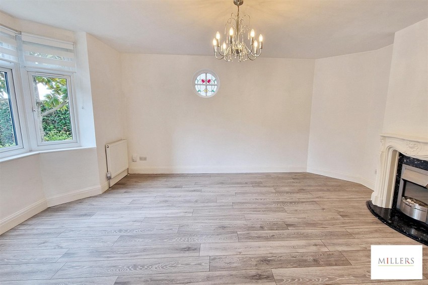 Images for Greenside, Theydon Bois