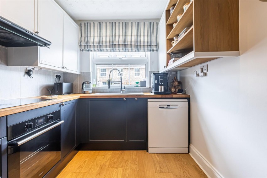 Images for Theydon Grove, Epping