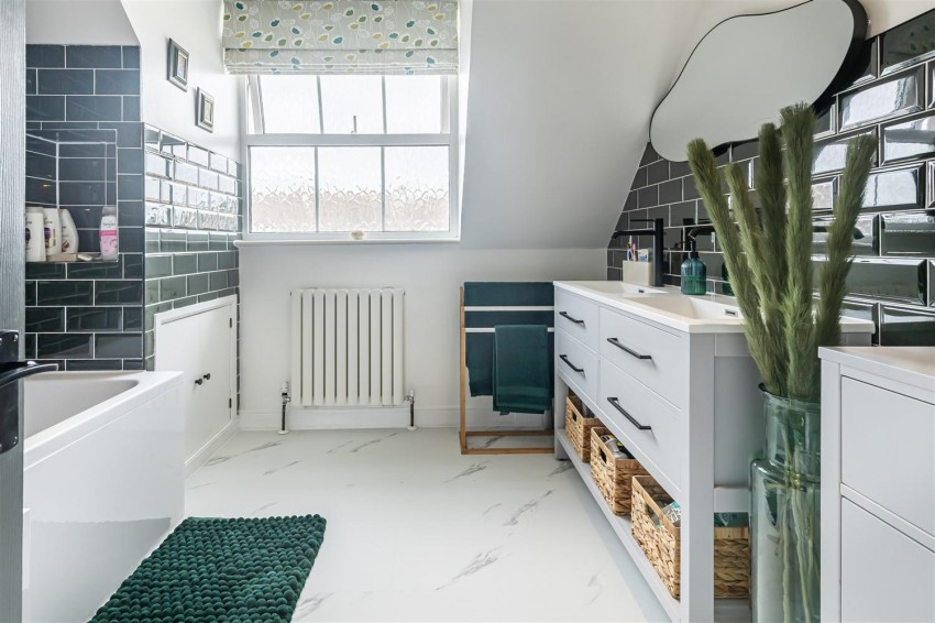 Images for Theydon Grove, Epping