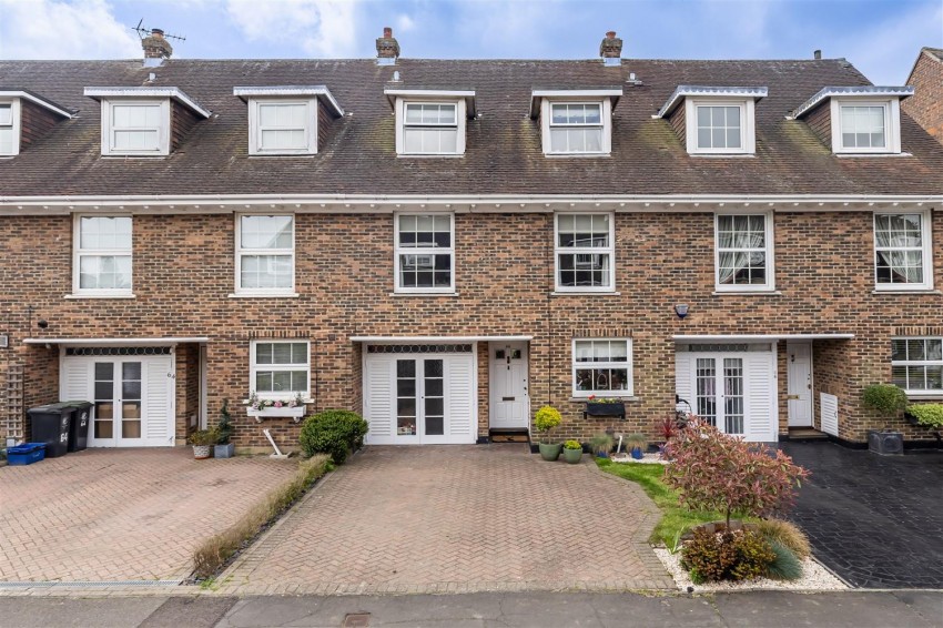 Images for Theydon Grove, Epping