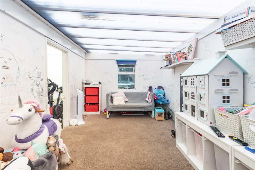 Images for Beaconfield Road, Epping