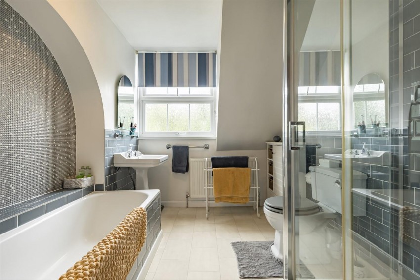 Images for Theydon Grove, Epping