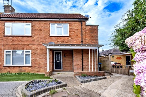 View Full Details for Amesbury Close, Epping