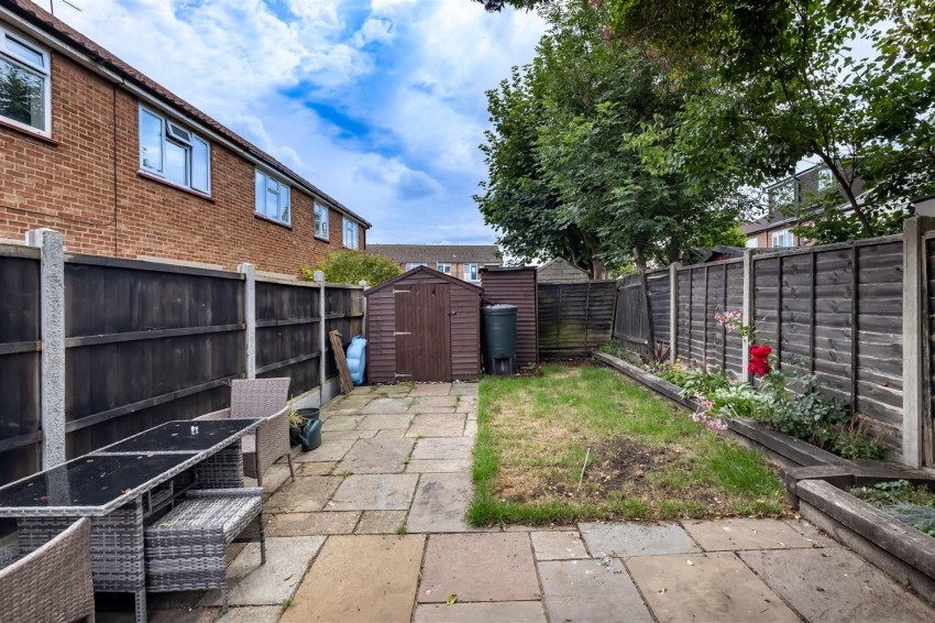 Images for Amesbury Close, Epping
