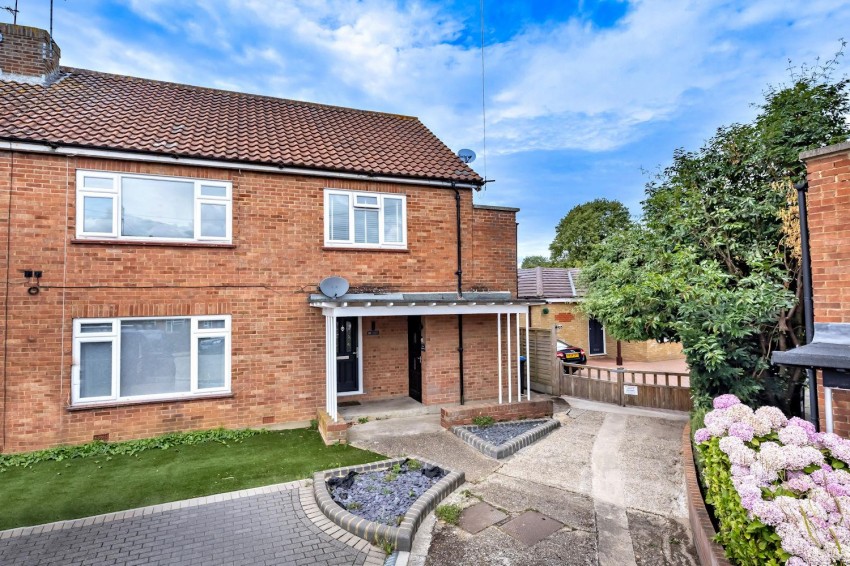 Images for Amesbury Close, Epping