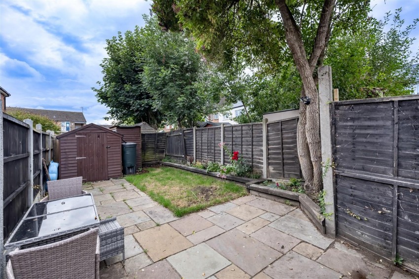 Images for Amesbury Close, Epping