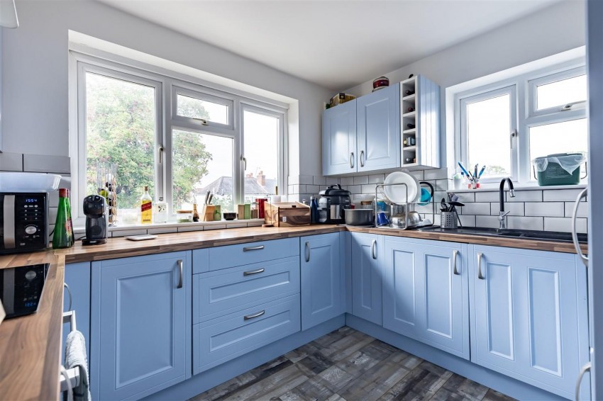 Images for Amesbury Close, Epping