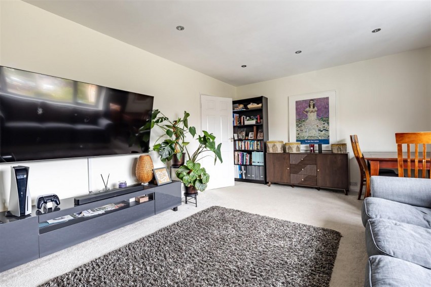 Images for Amesbury Close, Epping