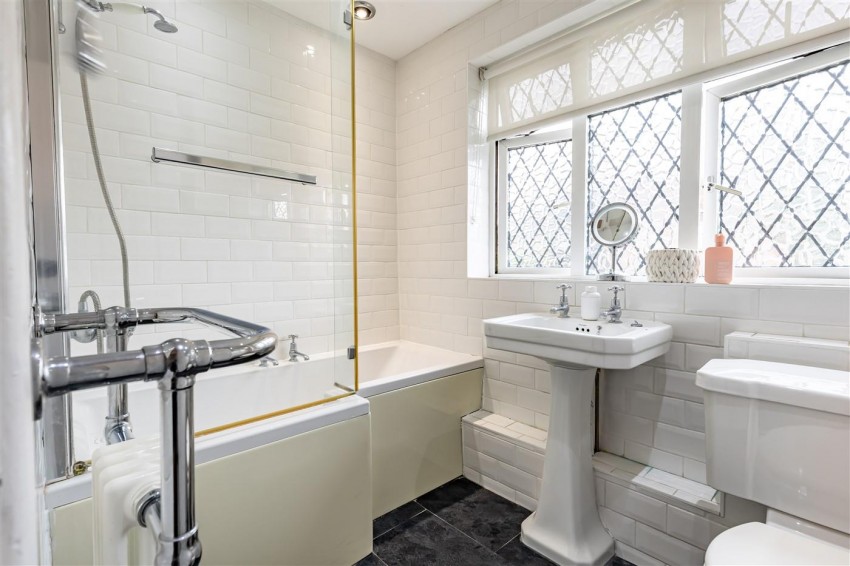 Images for Upper Swaines, Epping