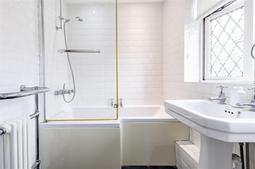 Images for Upper Swaines, Epping