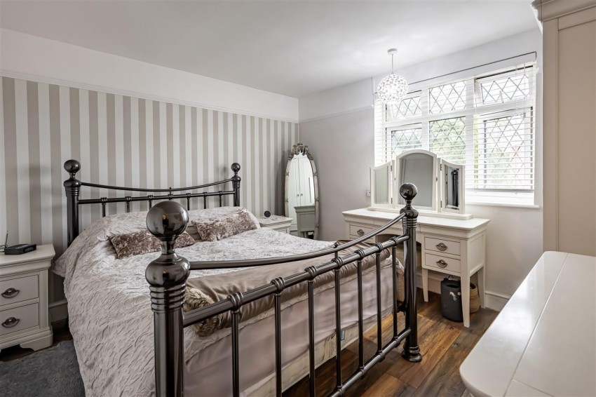 Images for Upper Swaines, Epping