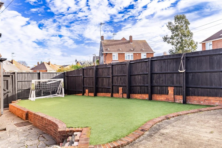 Images for Upper Swaines, Epping