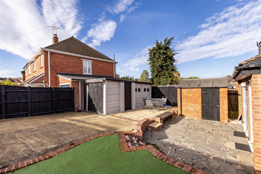 Images for Upper Swaines, Epping