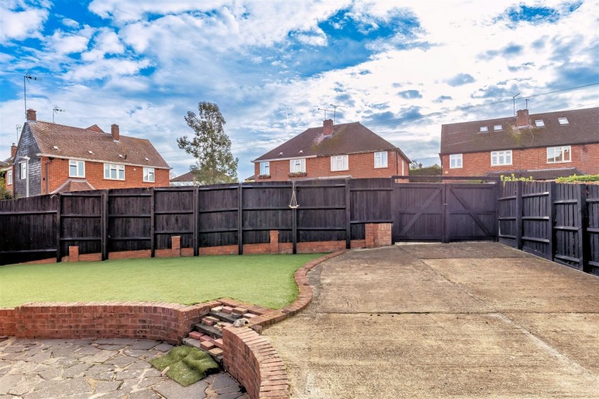 Images for Upper Swaines, Epping