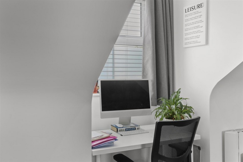 Images for Edmunds House, Hemnall Street, Epping