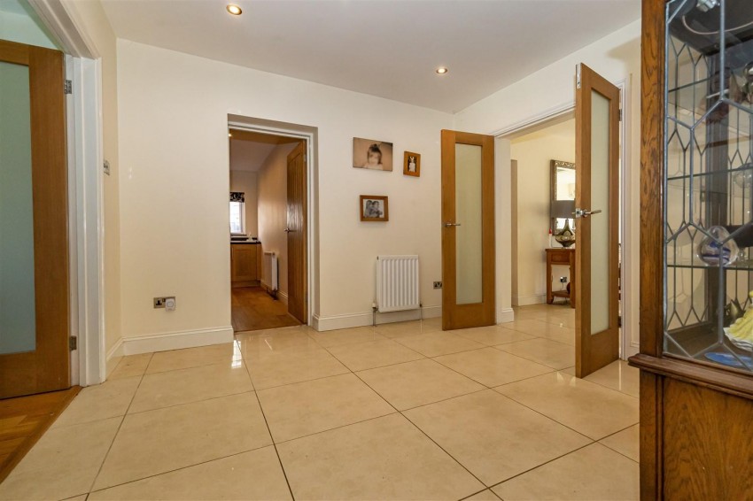 Images for Barn Hill, Roydon