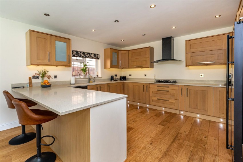 Images for Barn Hill, Roydon