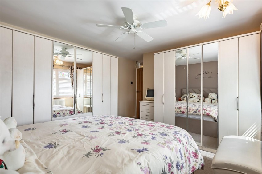 Images for Rayfield, Epping