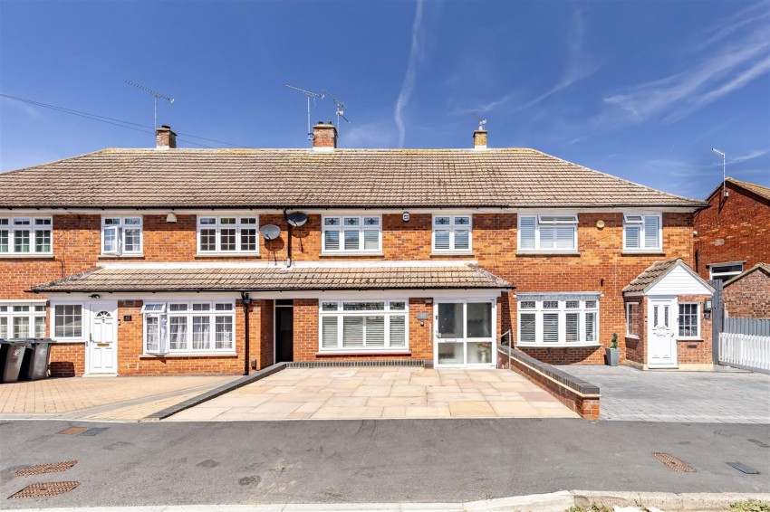 Images for Rayfield, Epping