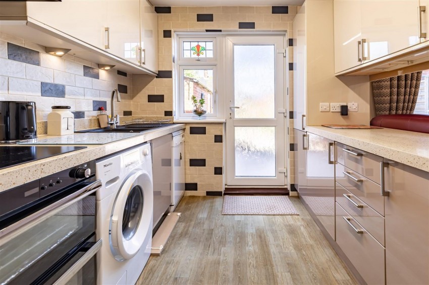 Images for Rayfield, Epping