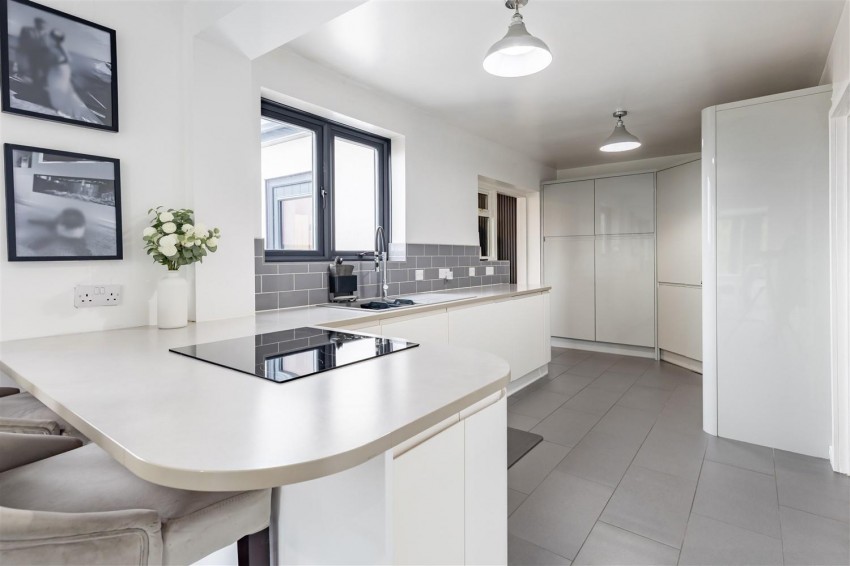 Images for Forest Close, High Beech