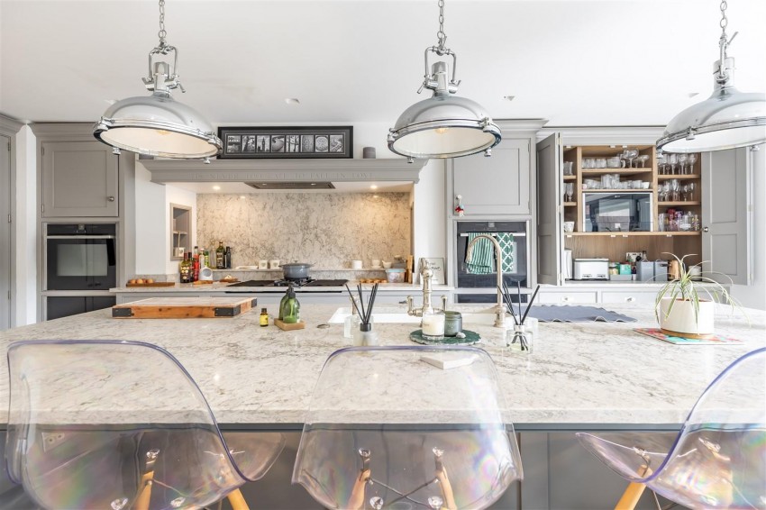 Images for Kendal Avenue, Epping