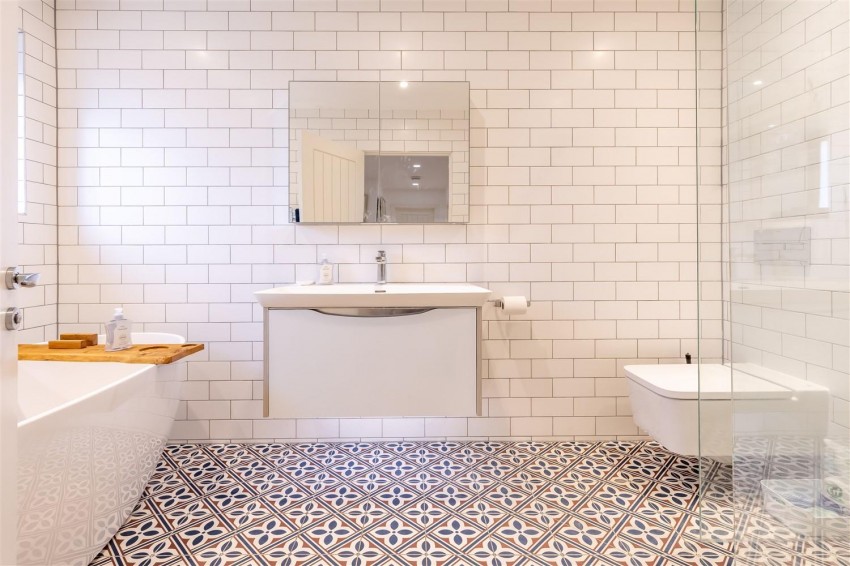 Images for Kendal Avenue, Epping