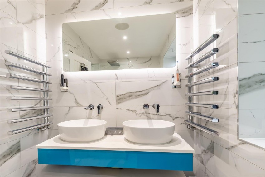 Images for Kendal Avenue, Epping