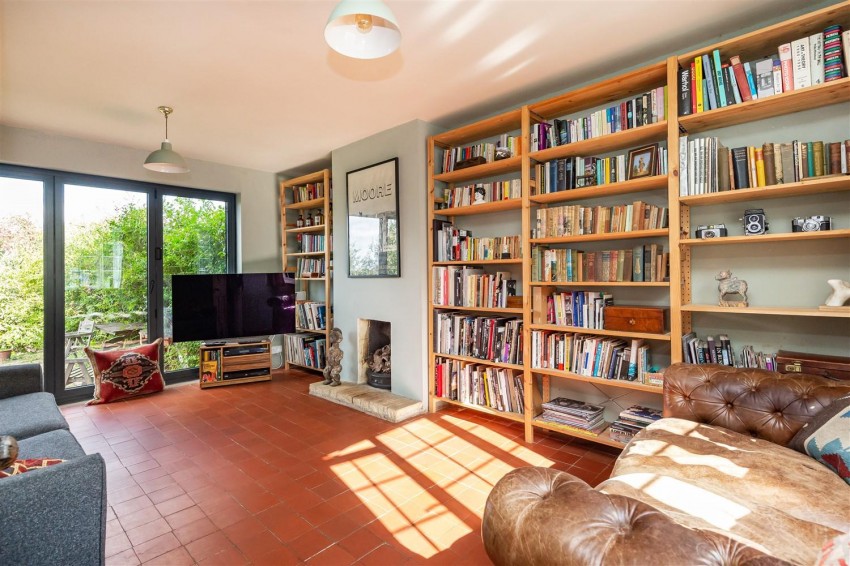 Images for Hilltop Cottages, Mount Road, Theydon Mount.