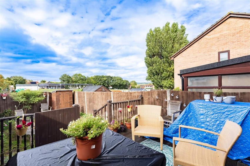 Images for Alderwood Close, Abridge.