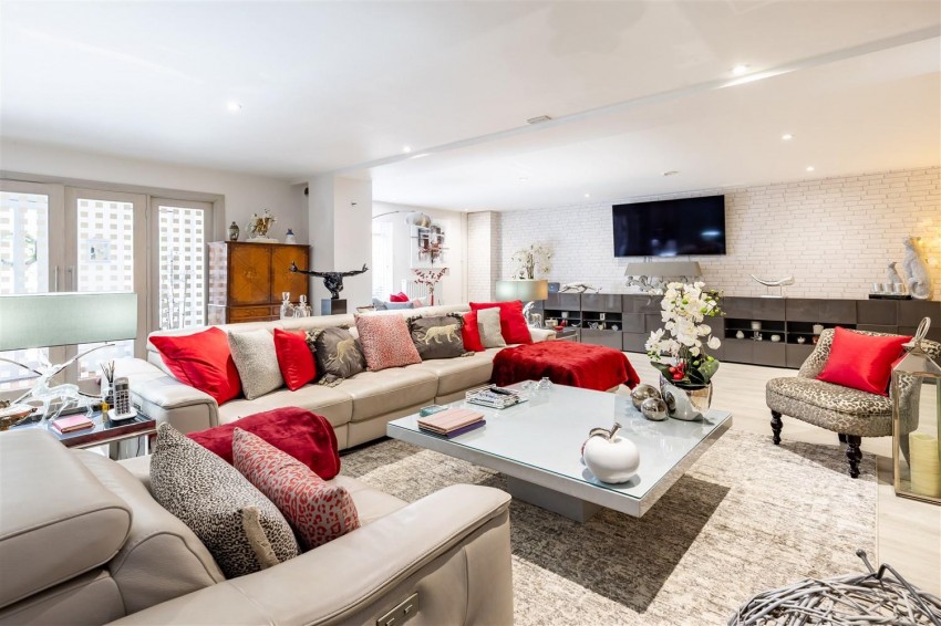 Images for The Barn, Stanford Rivers