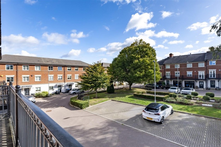 Images for Mowbray Close, Epping