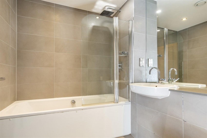 Images for Mowbray Close, Epping