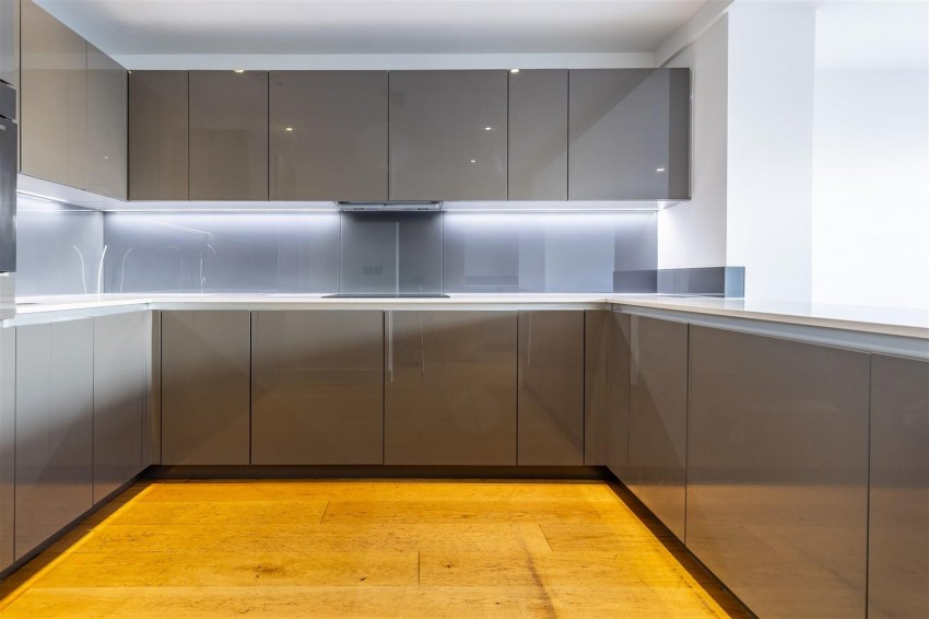 Images for Mowbray Close, Epping