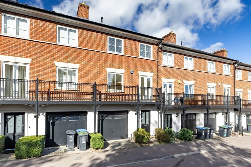 Images for Mowbray Close, Epping