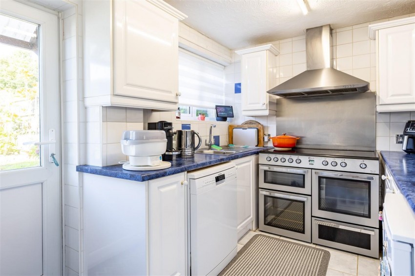 Images for Heighams, Katherines, Harlow.