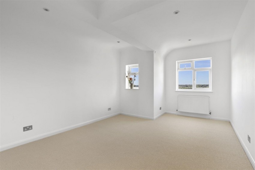 Images for James Street, Epping