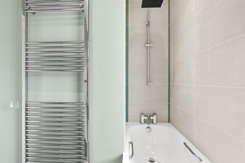 Images for James Street, Epping